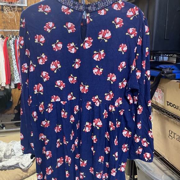 WOMENS ONE SEPTEMBER NAVY EMBROIDERED FLORAL LONG SLEEVE TOP XL ANTHROPOLOGIE - Picture 7 of 7